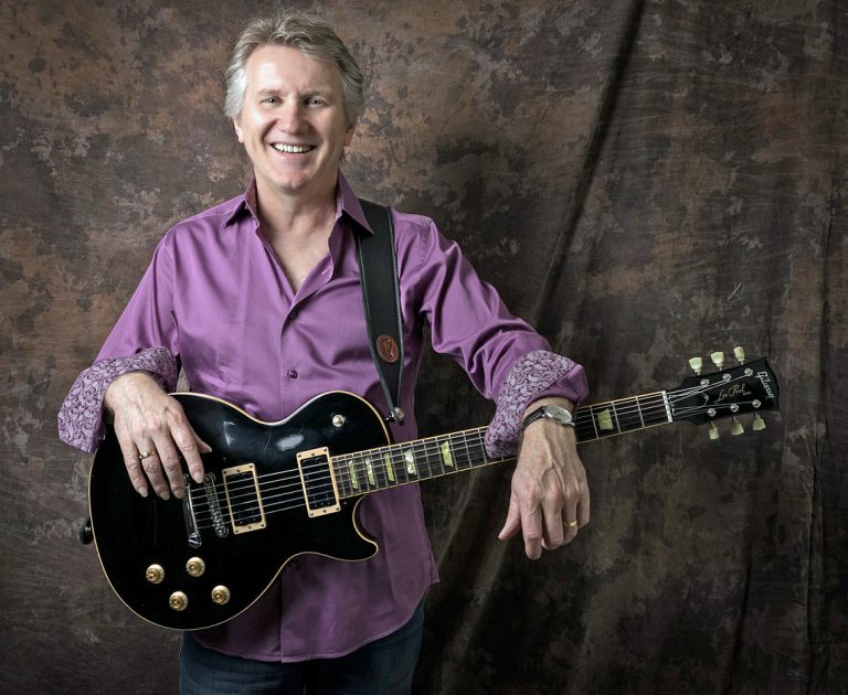 Interview: Rik Emmett (solo, Triumph) -2021