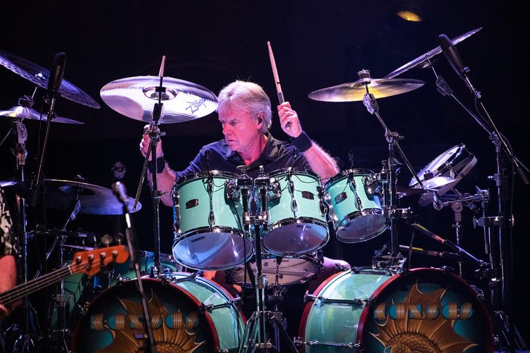 Interview: Phil Ehart (Kansas)