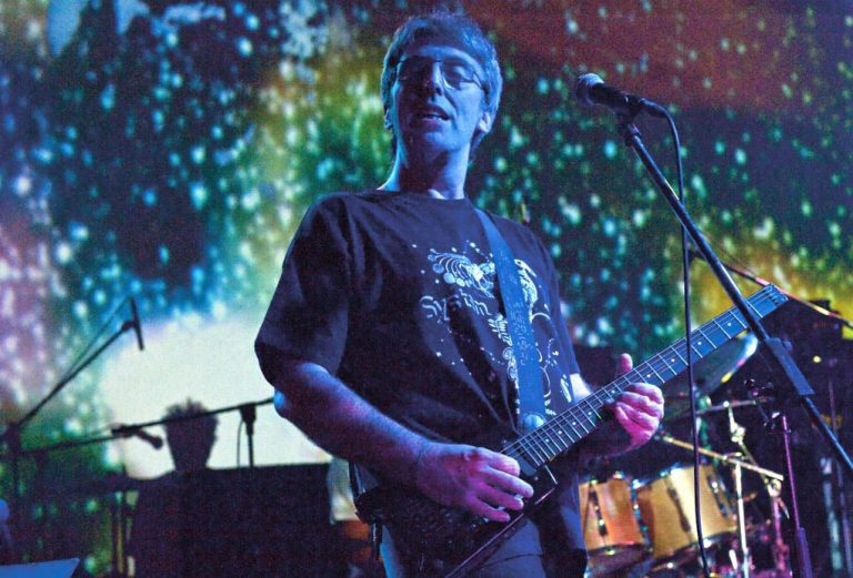 Interview: Steve Hillage (System 7, Gong, Khan, Kevin Ayers, Mike Oldfield)