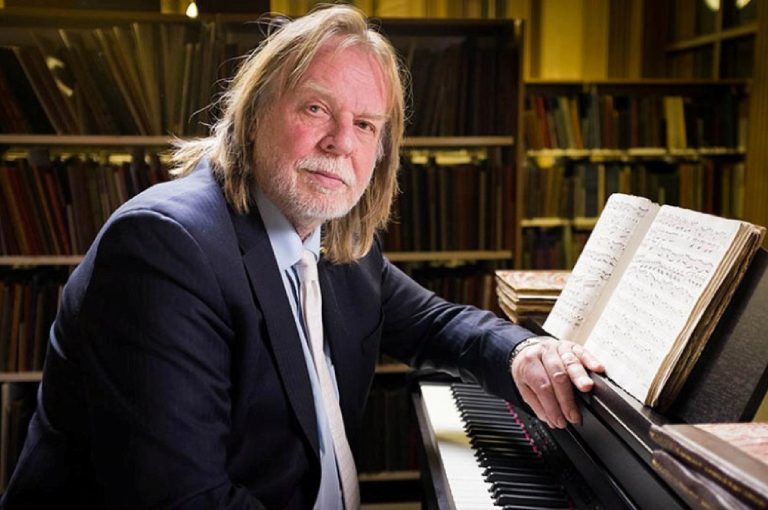 Interview: Rick Wakeman (Yes, solo)