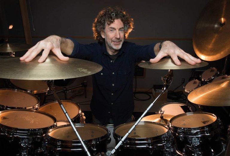 Interview: Simon Phillips (solo, Toto, The Who, Jeff Beck)