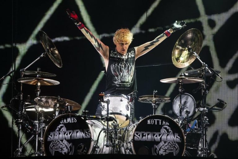James Kottak