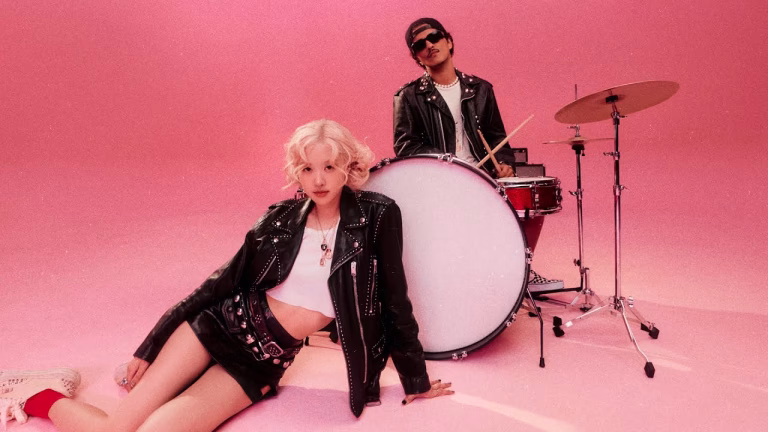 ROSÉ and Bruno Mars Release Electrifying New Single 'Apt.