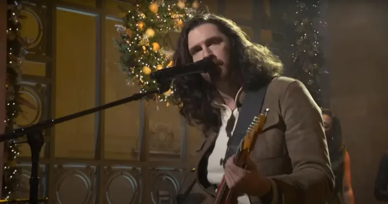 Hozier performing “Too Sweet” on SNL pre-Christmas episode 2024