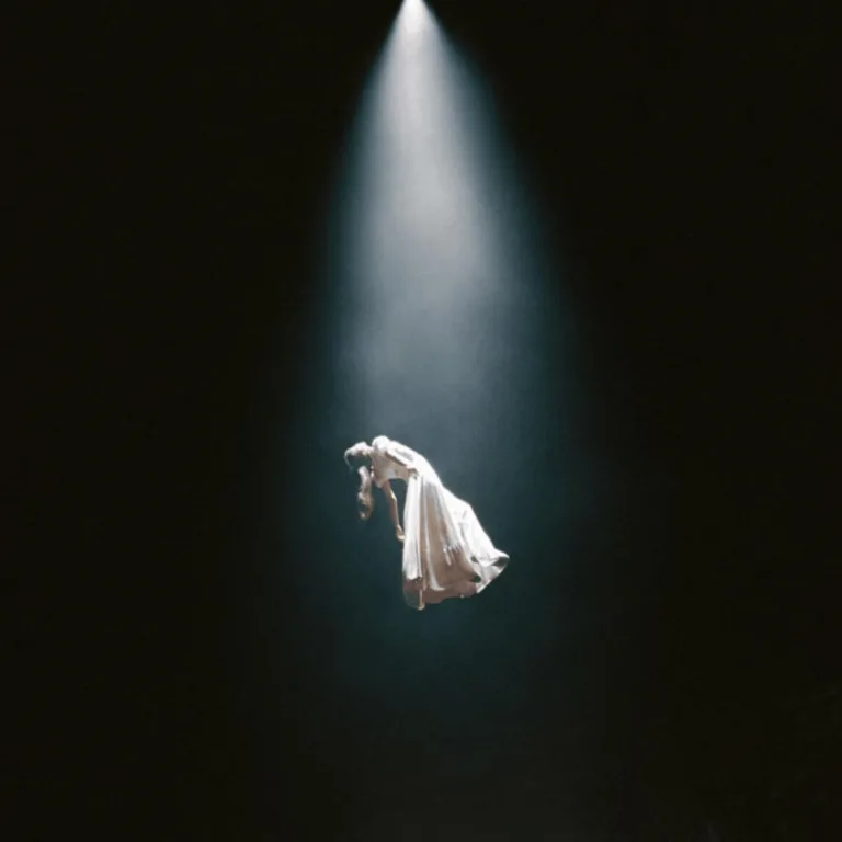 Ariana Grande brighter days ahead Album Cover