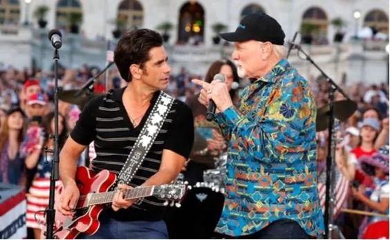 John Stamos joins The Beach Boys at BeachLife Festival 2025