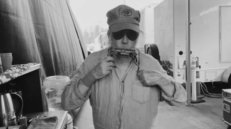 Neil Young Says No to Platinum Tickets: A Stand Against Fan Exploitation