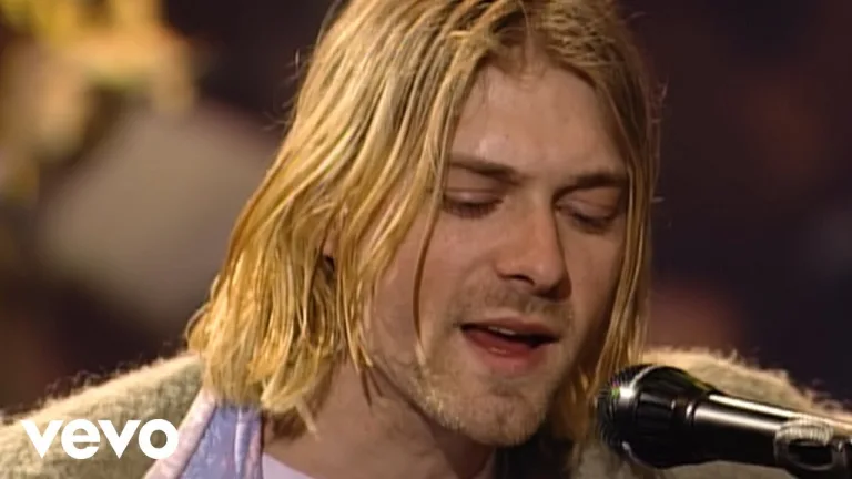 Kurt Cobain’s MTV Unplugged guitar displayed in London
