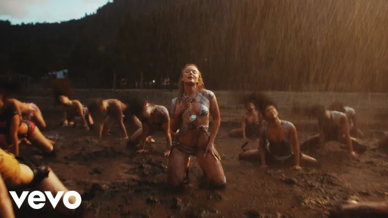 Zara Larsson Pretty Ugly music video still 2025