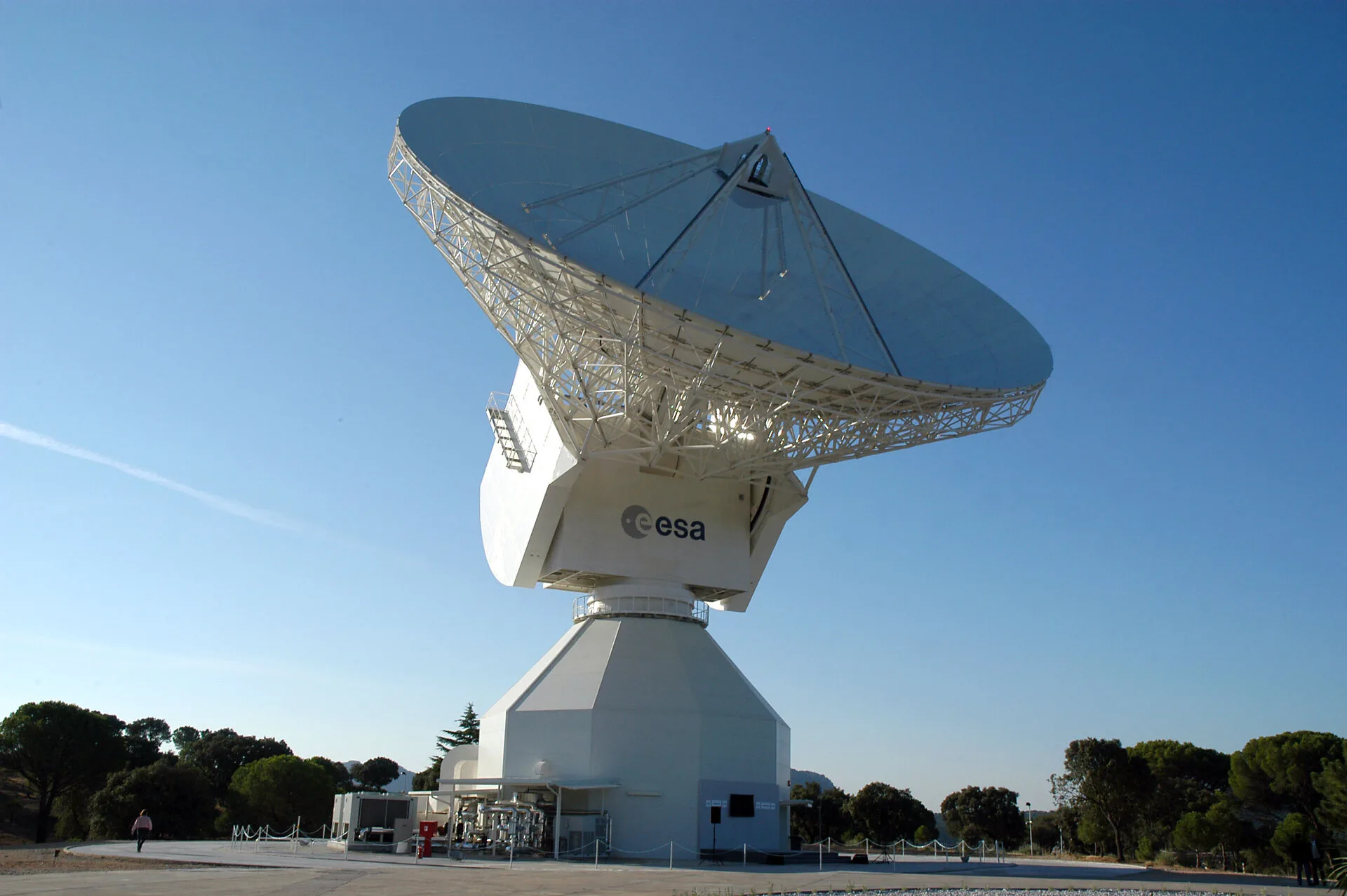 ESA broadcasts Blue Danube into deep space for Strauss bicentennial