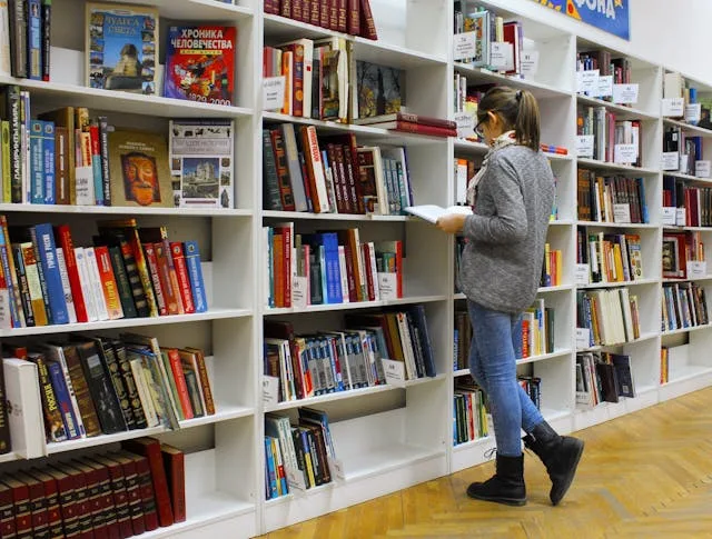 Atuagkat Bookstore Closure and Greenland's Cultural Shift