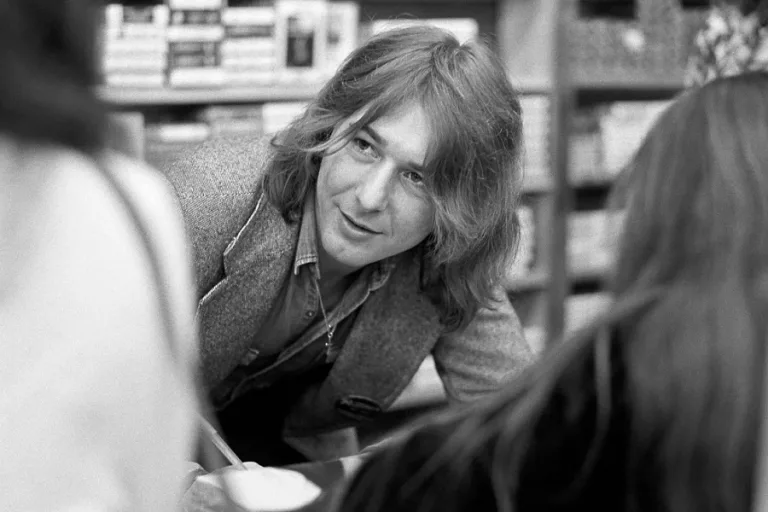 Mick Ralphs performing live with Bad Company