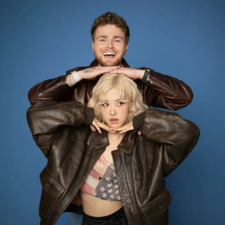 Alex Warren and ROSÉ - On My Mind 2025 Single Cover