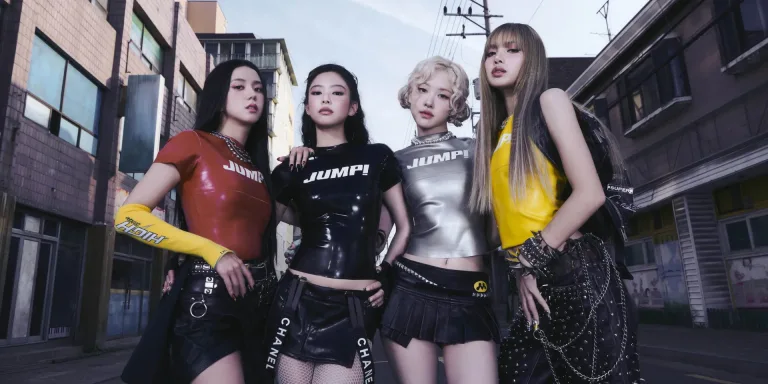 BLACKPINK performing “JUMP”