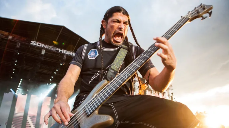 Robert Trujillo paying tribute to Ozzy Osbourne