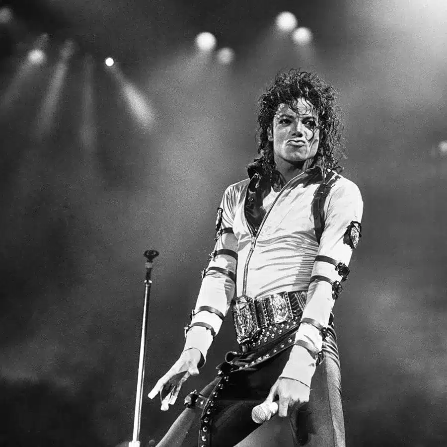 Michael Jackson performing live in 1988