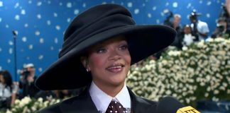 Rihanna celebrates 20 years in music industry