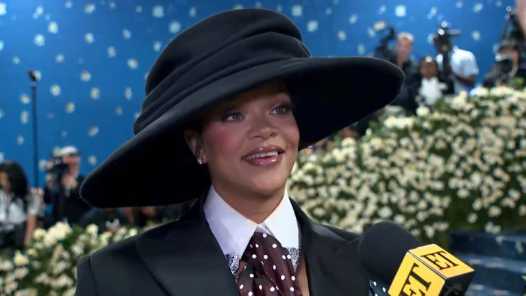 Rihanna celebrates 20 years in music industry