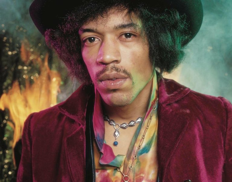 A Tribute to Jimi Hendrix: The Greatest Electric Guitarist of All Time