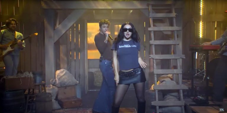 Role Model and Charli XCX on SNL stage during ‘Sally, When the Wine Runs Out’ performance