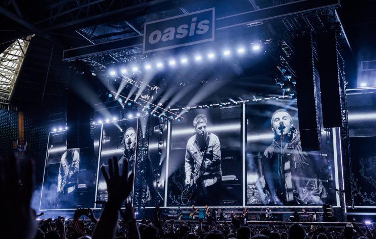 Oasis Live On Stadium