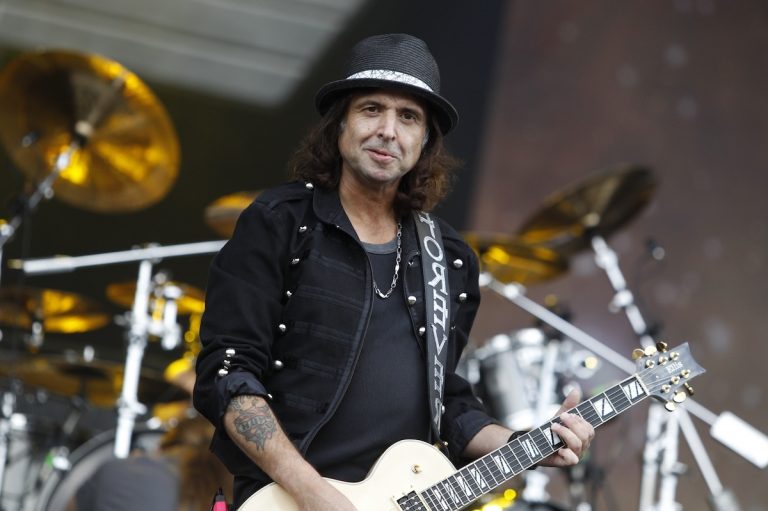 Phil Campbell Motörhead guitarist performing live tribute 1961-2026