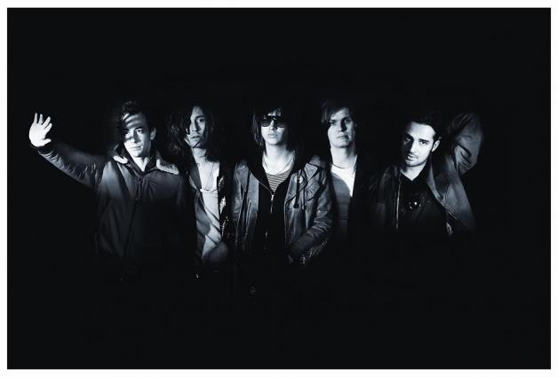 Hear “Going Shopping”: The Strokes Kick Off a New Era