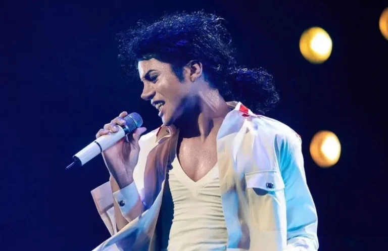 aafar Jackson performing on stage in the 2026 Michael Jackson biopic 'Michael'.